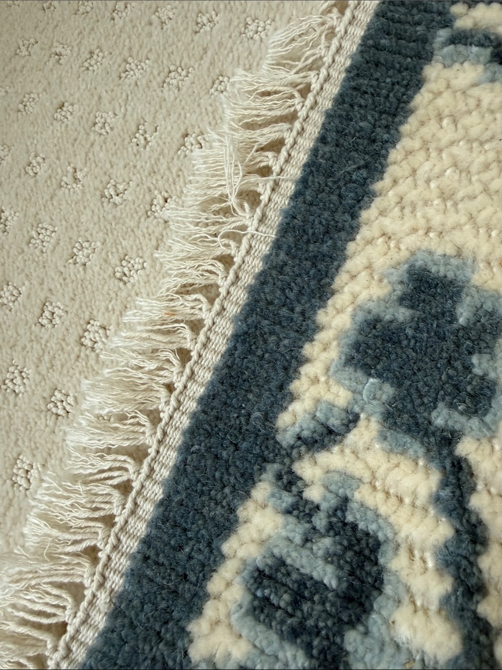 Serena & Lily Montrose Blue and Cream Floral Handknotted 3x5 Wool Rug - Picture 4 of 5